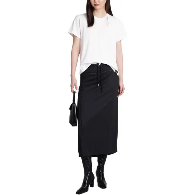 COURREGES T