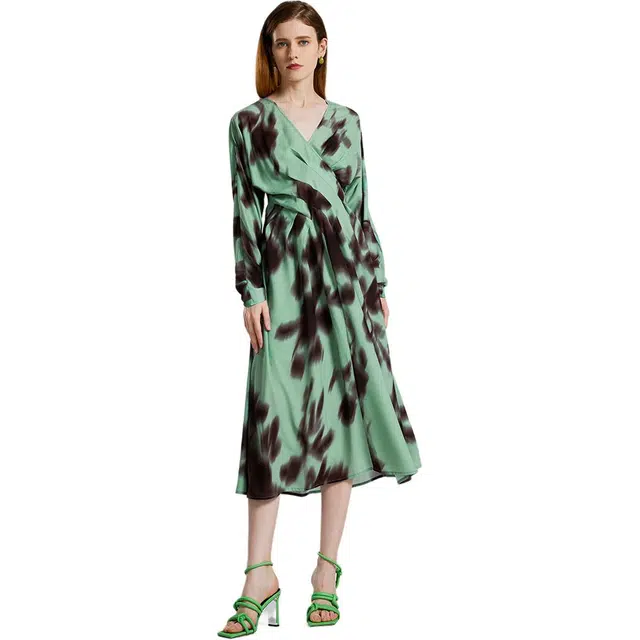 NINE WEST V