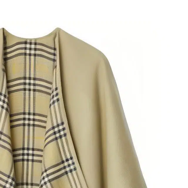 Burberry Check Wool Reversible Cape