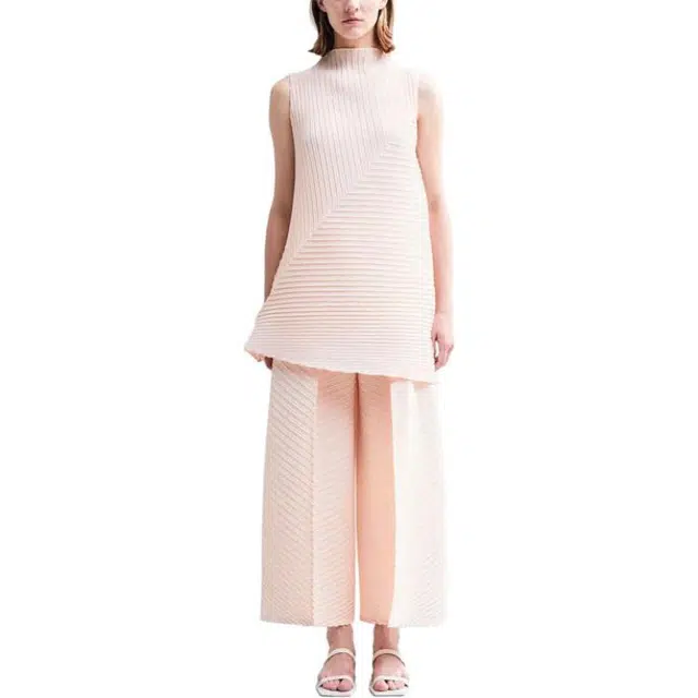 ISSEY MIYAKE SS23 T
