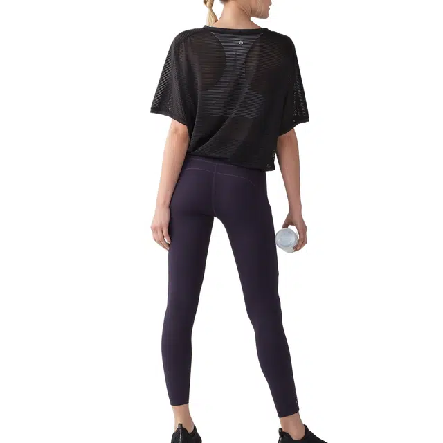 lululemon Lean In T
