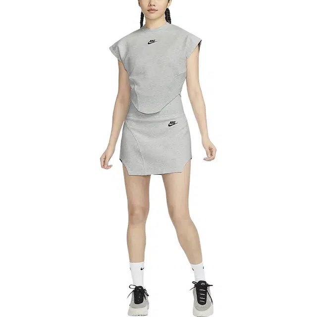 Nike Sportswear Tech Fleece logo T