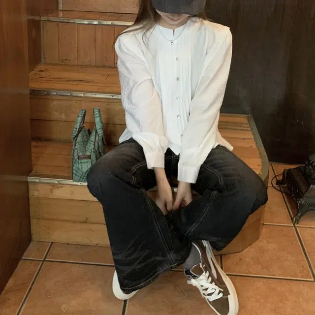 御茶家 韩系气质款纹理感小圆领长袖衬衫 女款