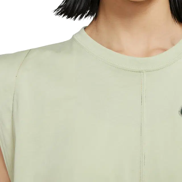 Nike Sportswear LogoT
