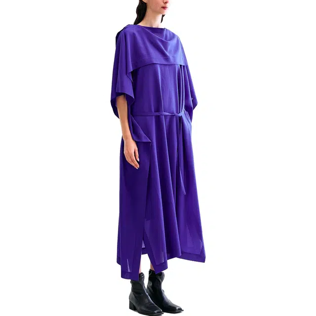 ISSEY MIYAKE Square Over