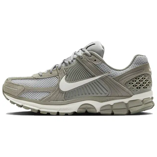 Nike Air Zoom Vomero 5