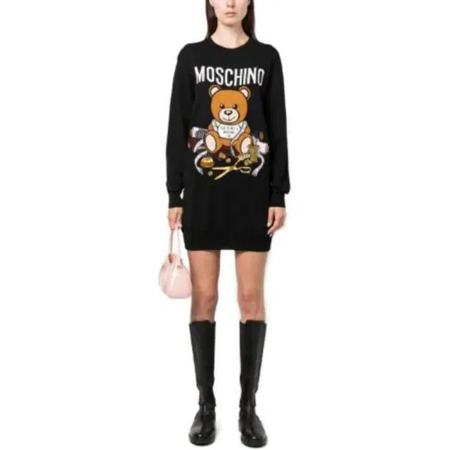 MOSCHINO