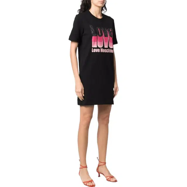 MOSCHINO Logo