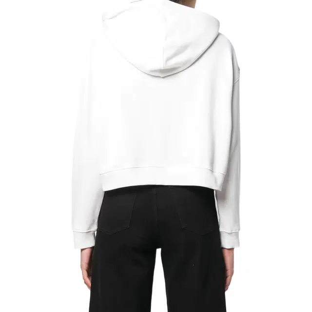 Stella McCartney SS23 Logo