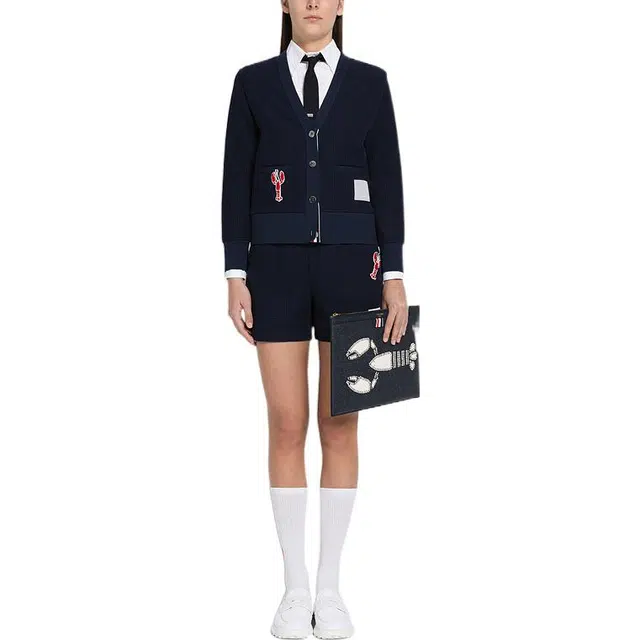 THOM BROWNE FW22 V