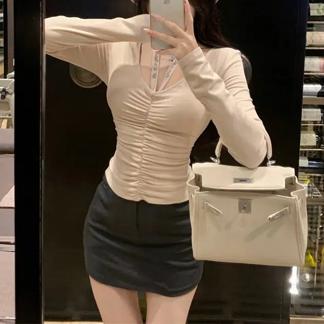 V T