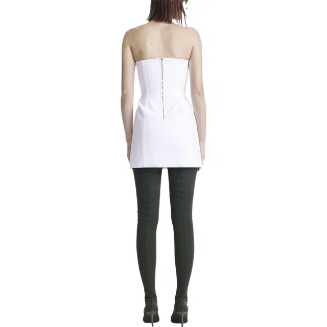 DION LEE