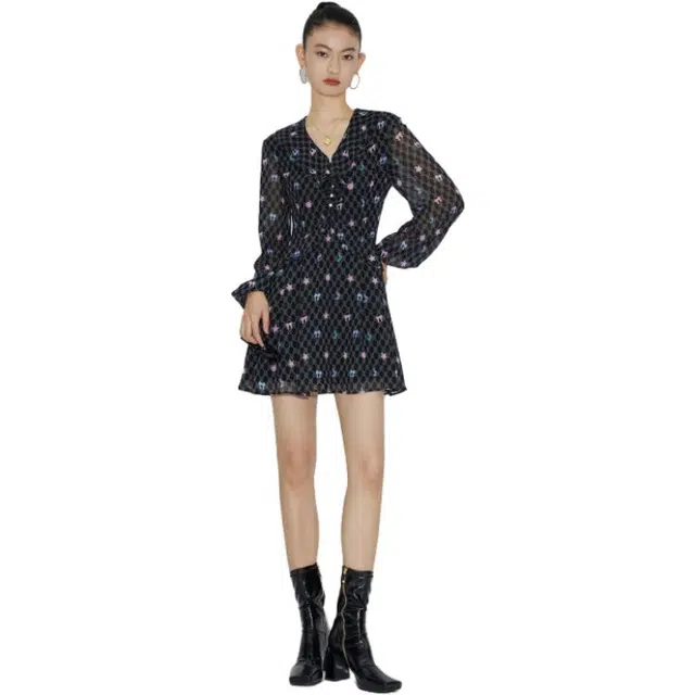 bebe SS23 V
