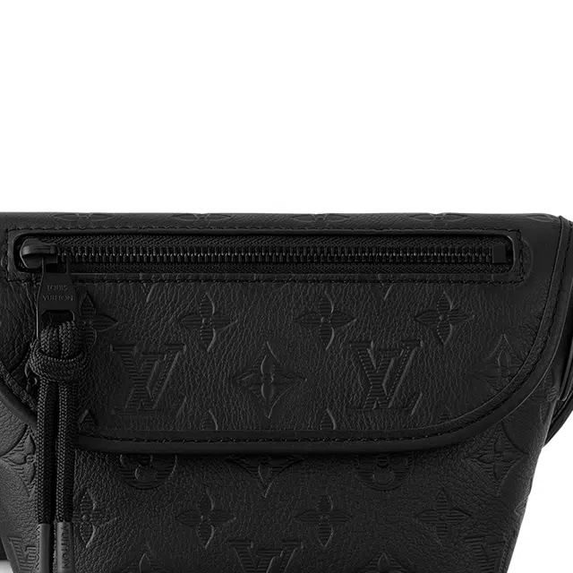 Louis Vuitton Pulse Shoulder Bag Black