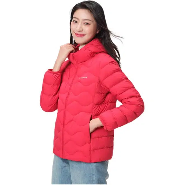 坦博尔 轻薄短款修身连帽羽绒服 女款