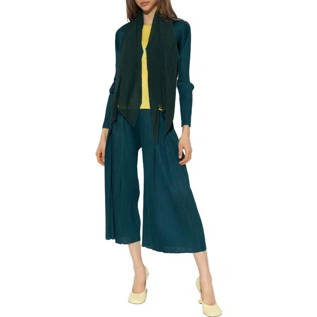 PLEATSPLEASEISSEYMIYAKE