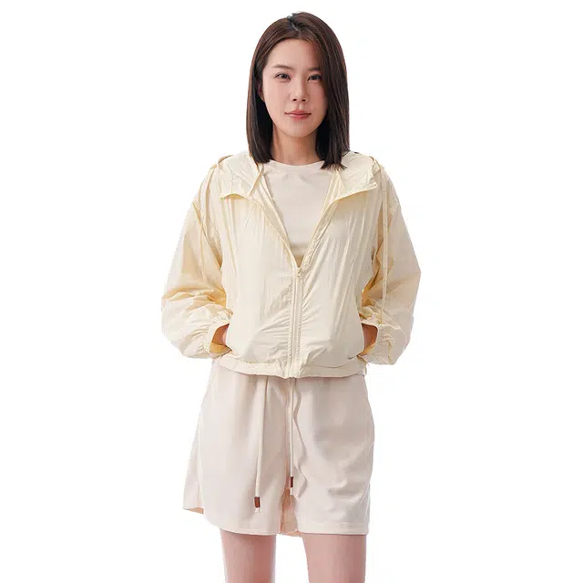 美力城 透气纯色连帽拉链长袖防晒服 女款 杏色