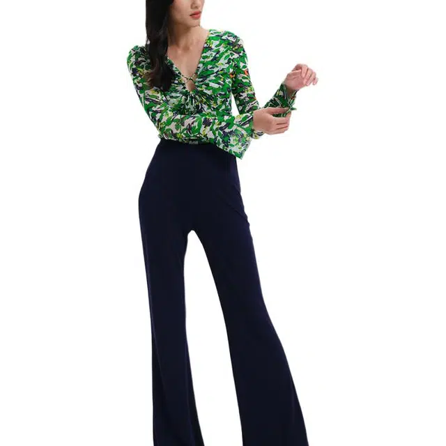 DIANE VON FURSTENBERG V