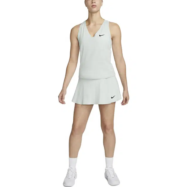 Nike Court Dri-FIT Victory Light Silver