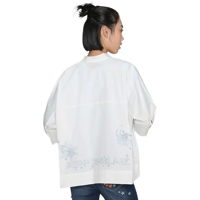 鬼洗 纯色纽扣七分宽松短袖衬衫 女款