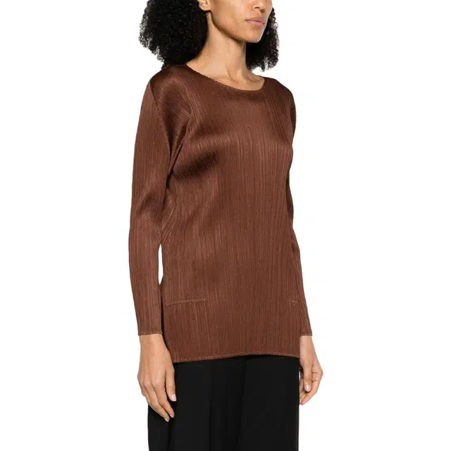 PLEATS PLEASE ISSEY MIYAKE T