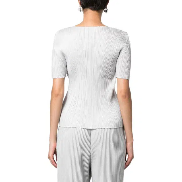 PLEATS PLEASE ISSEY MIYAKE T