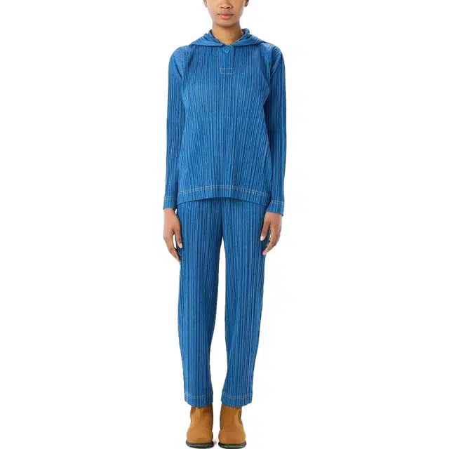 PLEATS PLEASE ISSEY MIYAKE FW22