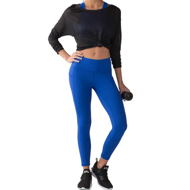 lululemon Lean In T