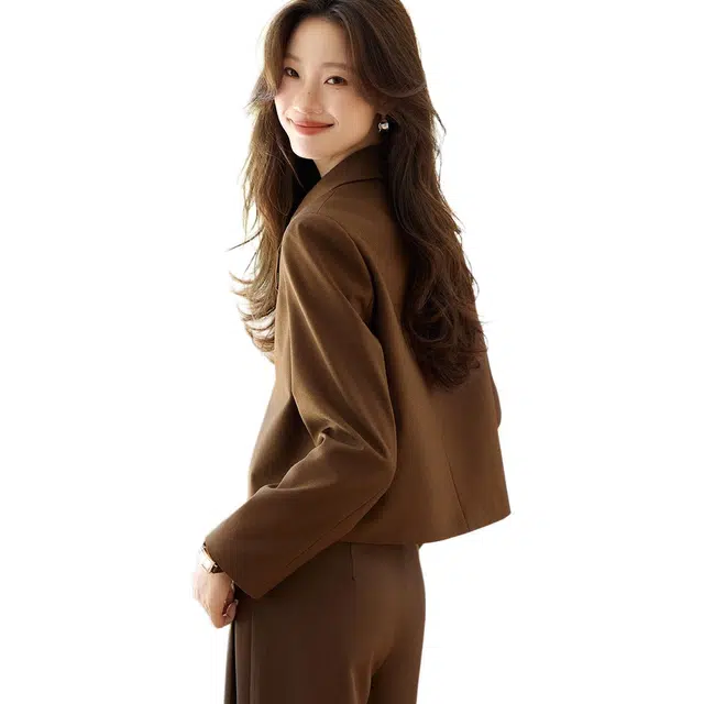 沫晗依美 纯色短款长袖西装 女款 深咖色