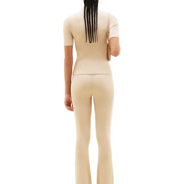 COURREGES T