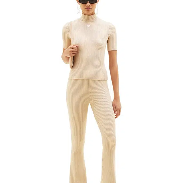 COURREGES T