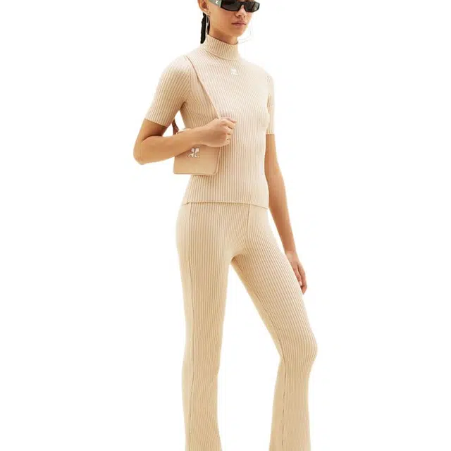 COURREGES T