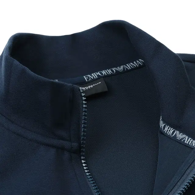 EMPORIO ARMANI FW24 EA