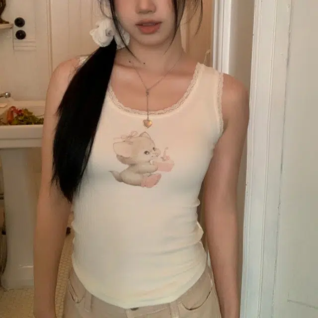 木清清 蕾丝吊带合身套头背心 女款 杏色