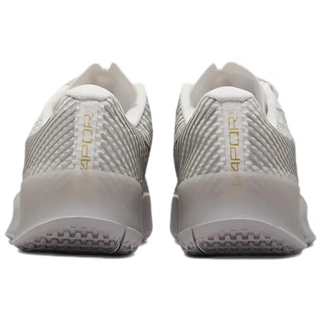 Nike Court Vapor 11