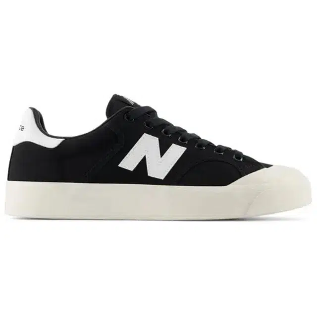 New Balance NB Pro Court