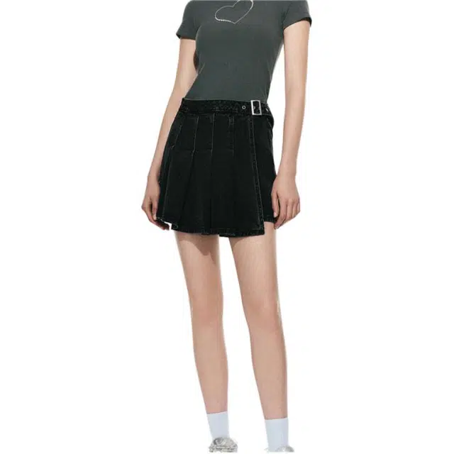 URBAN REVIVO SS24