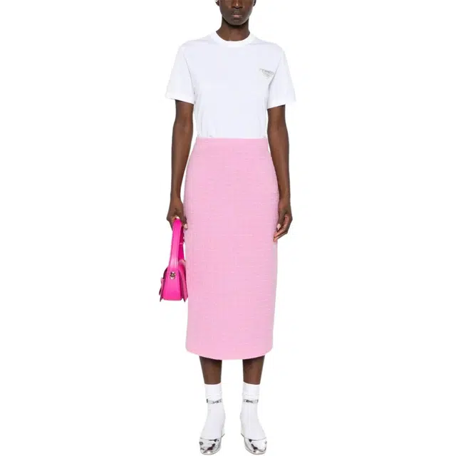 PRADA T