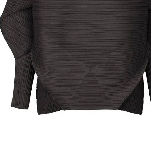 PLEATS PLEASE ISSEY MIYAKE T