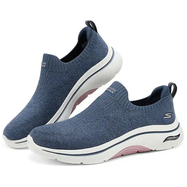 Skechers Arch Fit
