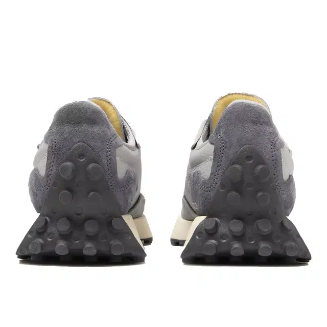 New Balance 327 Gray Day