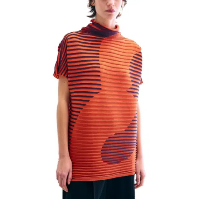 PLEATS PLEASE ISSEY MIYAKE T
