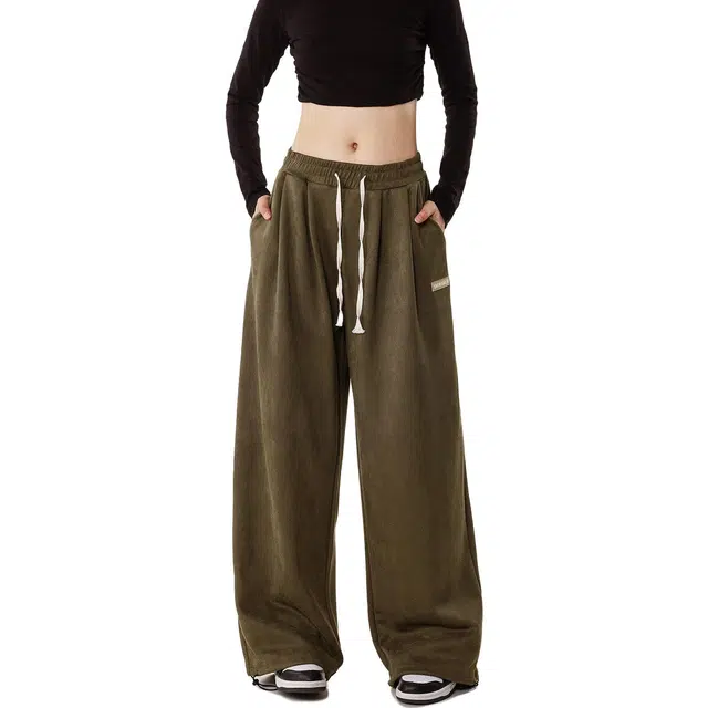 FW23