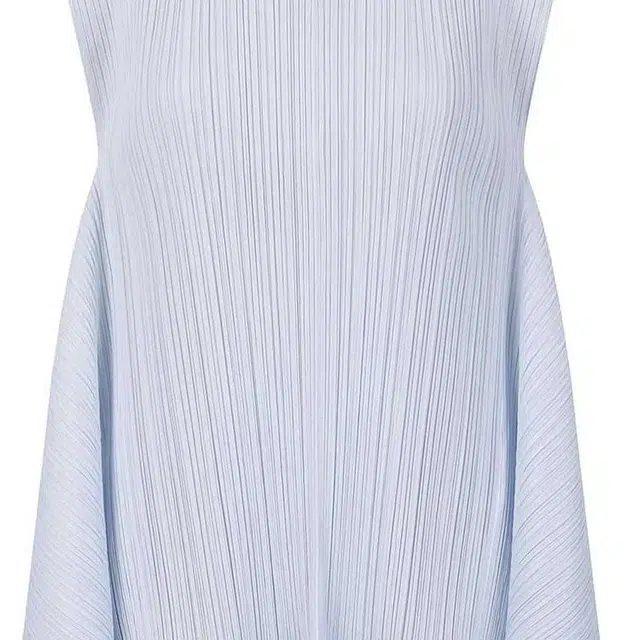 PLEATS PLEASE ISSEY MIYAKE