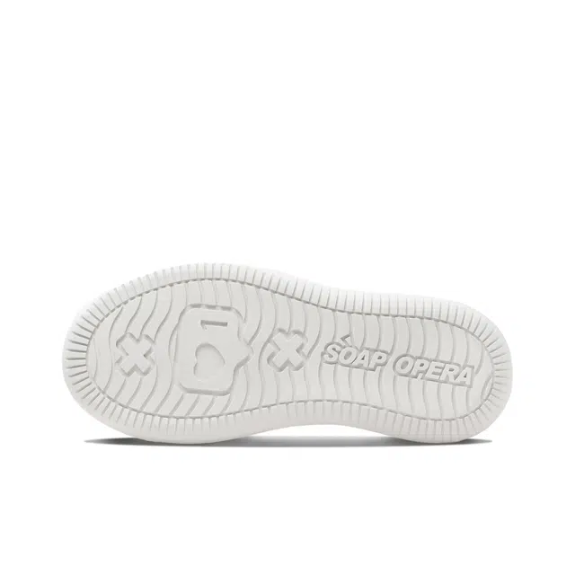 SOAP OPERA Bubble Smile Canvas Sneakers White