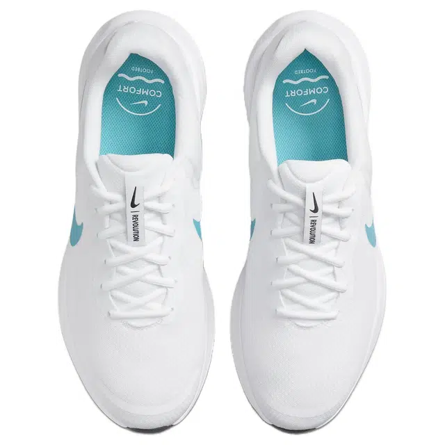 Nike REVOLUTION 7