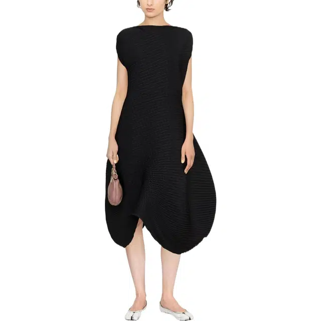 ISSEY MIYAKE SS23