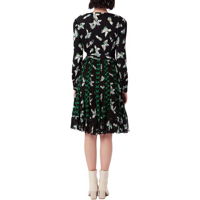 DIANE VON FURSTENBERG V