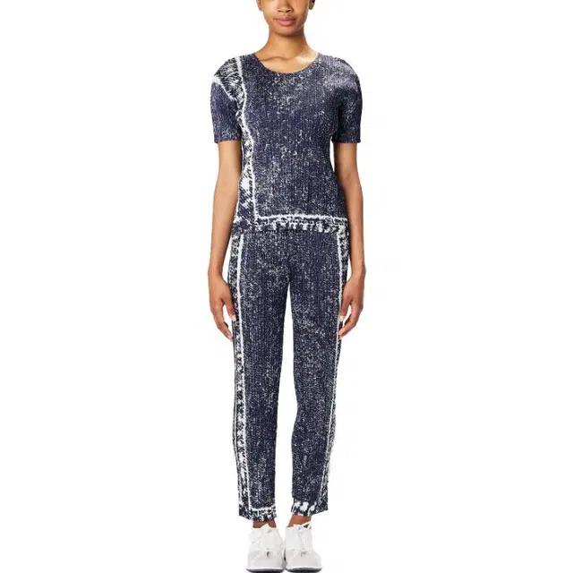 PLEATS PLEASE ISSEY MIYAKE SS23 T