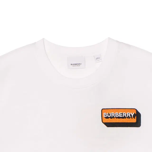 Burberry SS22 T